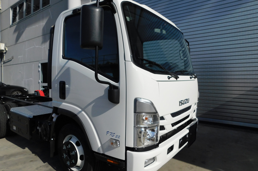 allestimento adr isuzu p75