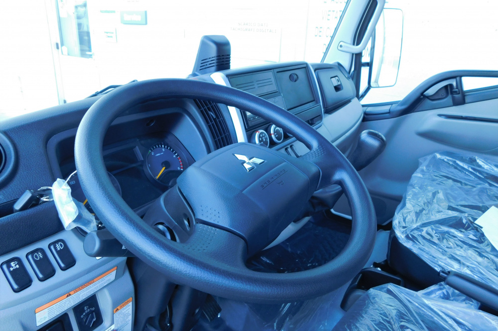 allestimento adr mitsubishi fuso