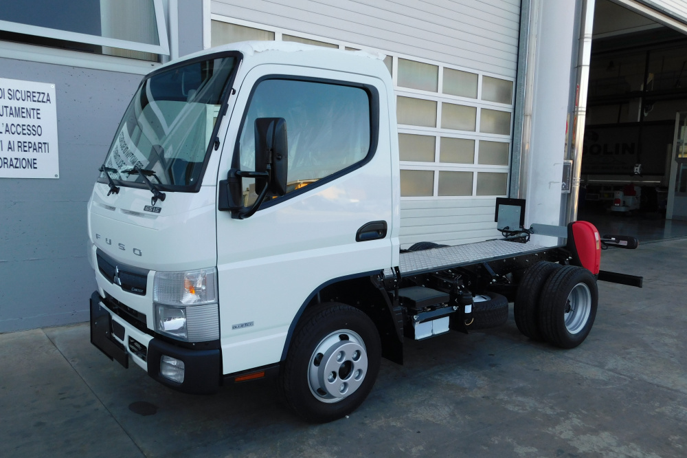 allestimento adr mitsubishi fuso