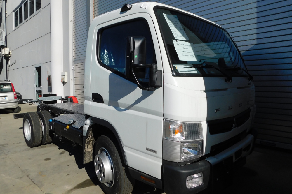 allestimento mitsubishi fuso in adr