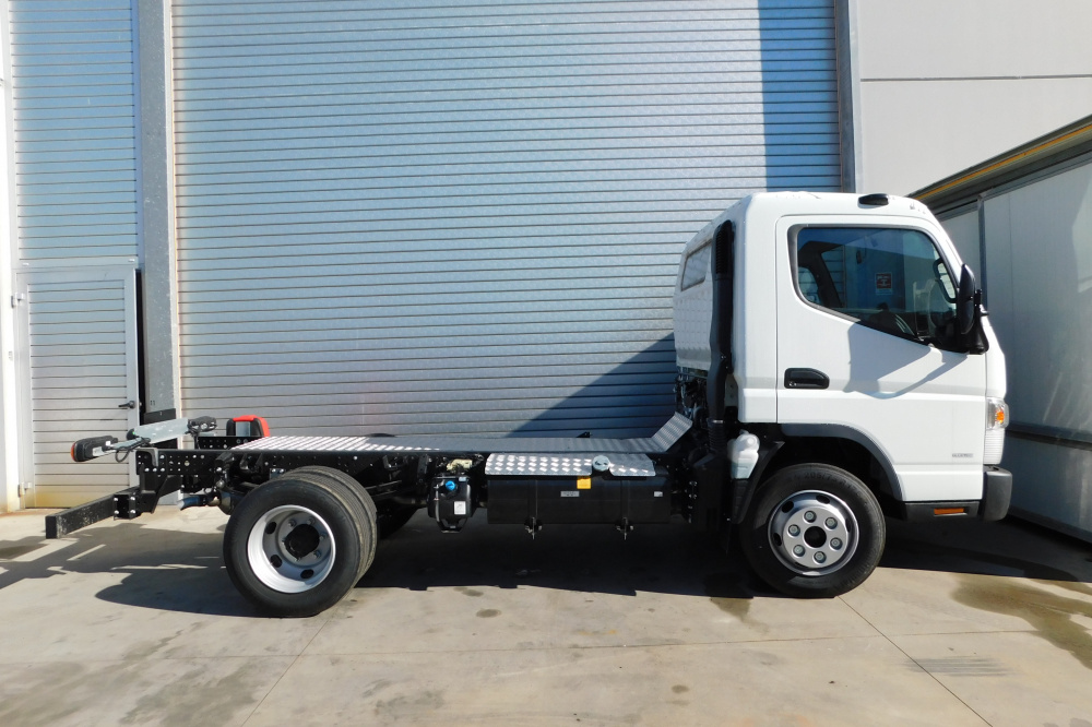 allestimento mitsubishi fuso in adr